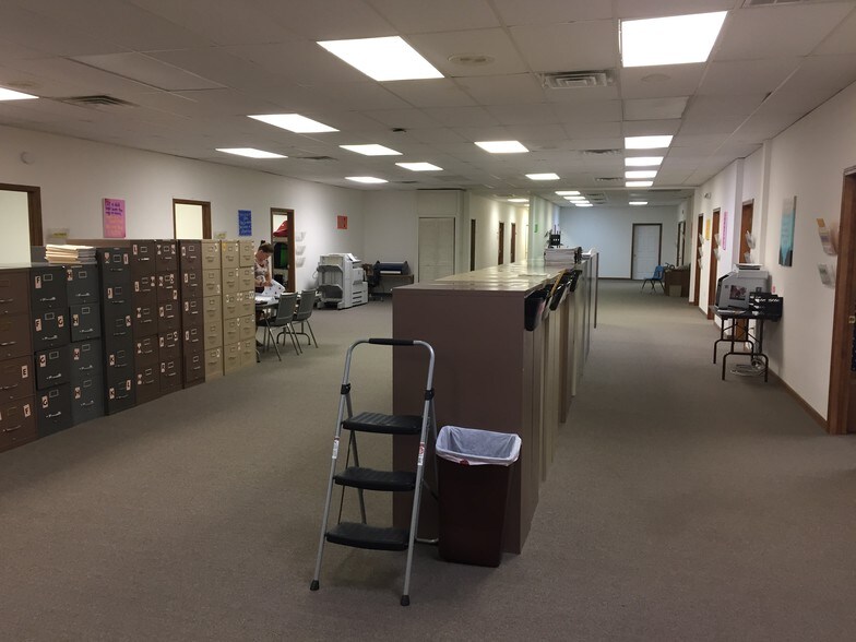 More Photos Of 2317-2323 E Lincolnway, Sterling Medical For Lease