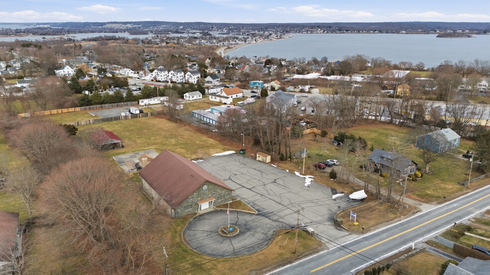 More Photos Of 81 Sprague St, Portsmouth Specialty For Sale