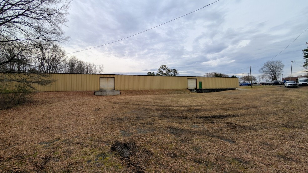 More Photos Of 3502 Choctaw Rd Trl, Stallings Distribution For Sale