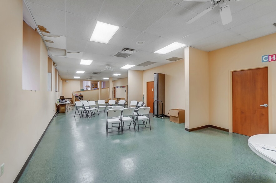 More Photos Of 3549 Reading Rd, Cincinnati Religious Facility For Sale