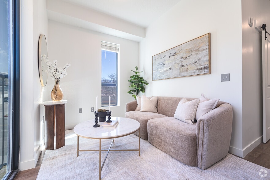 More Photos Of 144 S 500 E, Salt Lake City Coworking Space