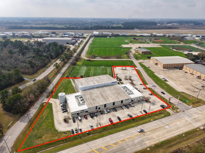 Primary Photo Of 19711 Stuebner Airline Rd, Spring Medical For Lease