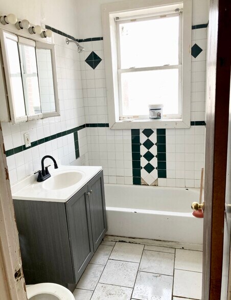 More Photos Of 5833-5845 W Division St, Chicago Apartments For Sale