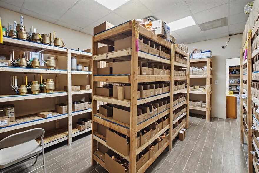 More Photos Of 17 Vreeland St, Lodi Office For Sale