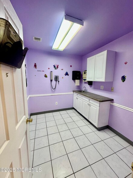 More Photos Of 751 Fischer Blvd, Toms River Medical For Sale