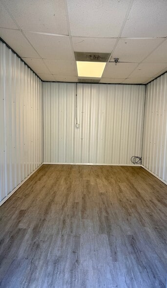 More Photos Of 540 N State Road 434, Altamonte Springs Self Storage For Sale