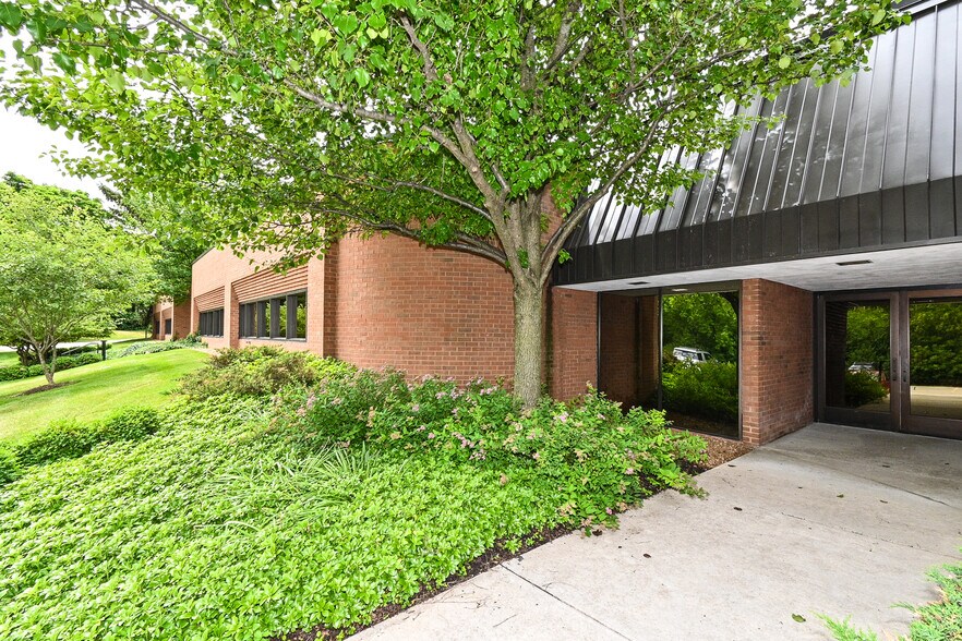 More Photos Of 120 Bishops Way, Brookfield Office For Lease