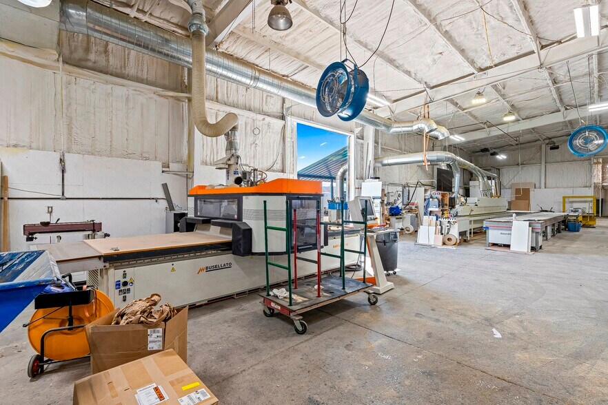 More Photos Of 42621 2nd St E, Lancaster Warehouse For Sale