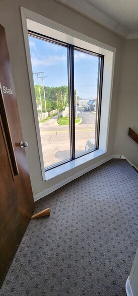 More Photos Of 2144 S Macarthur Blvd, Springfield Office For Lease