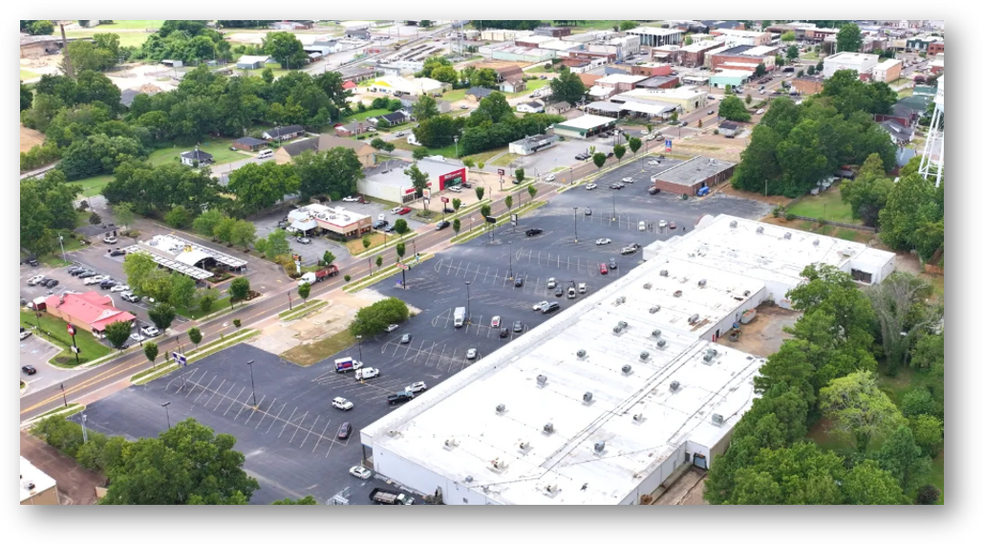 More Photos Of 411 Main Street, Brownsville Land For Lease
