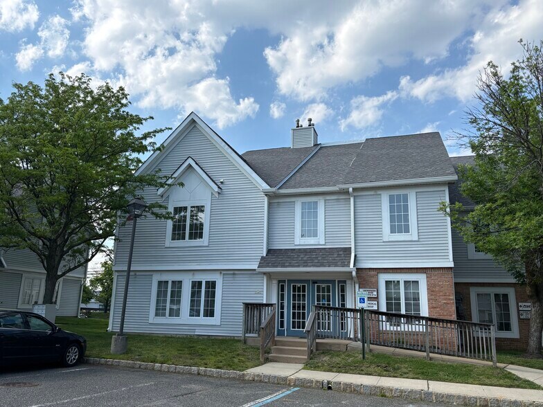 More Photos Of 1 Bethany Rd, Hazlet Office For Lease