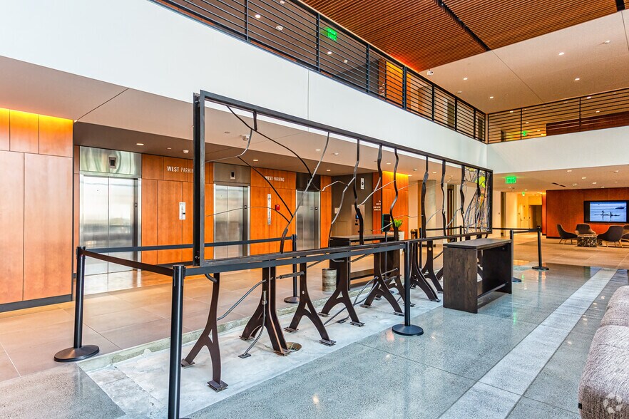 More Photos Of 1103 Lake Washington Blvd N, Renton Office For Sale