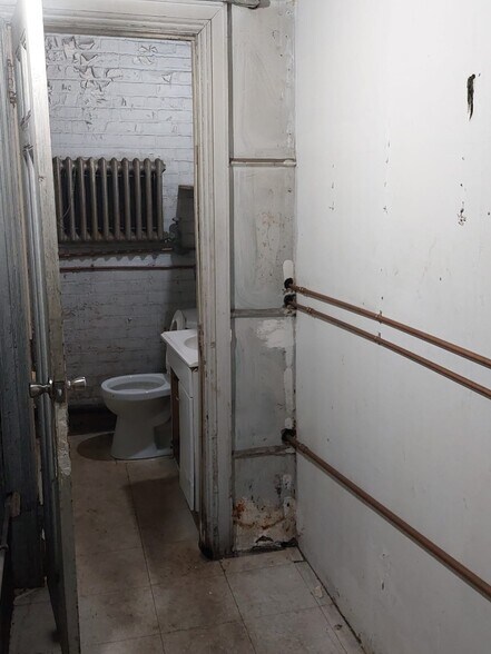 More Photos Of 1652 Atlantic Ave, Brooklyn Warehouse For Sale