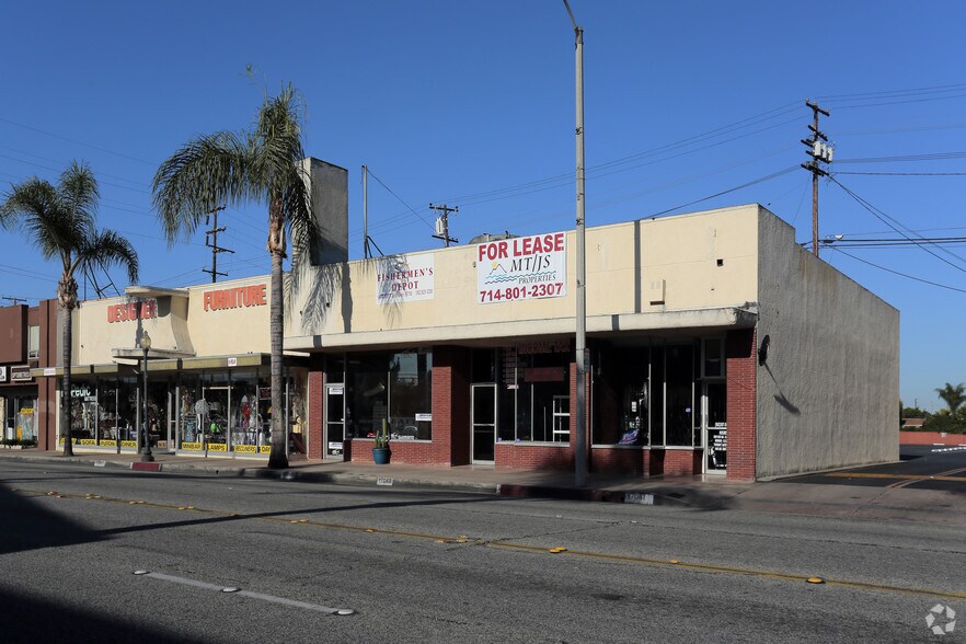 Primary Photo Of 17041-17047 Bellflower Blvd, Bellflower Storefront Retail Residential For Lease