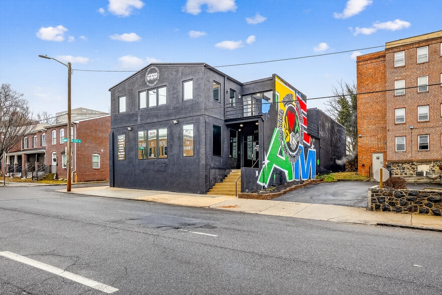 Primary Photo Of 1501 N Walnut St, Wilmington Office For Sale