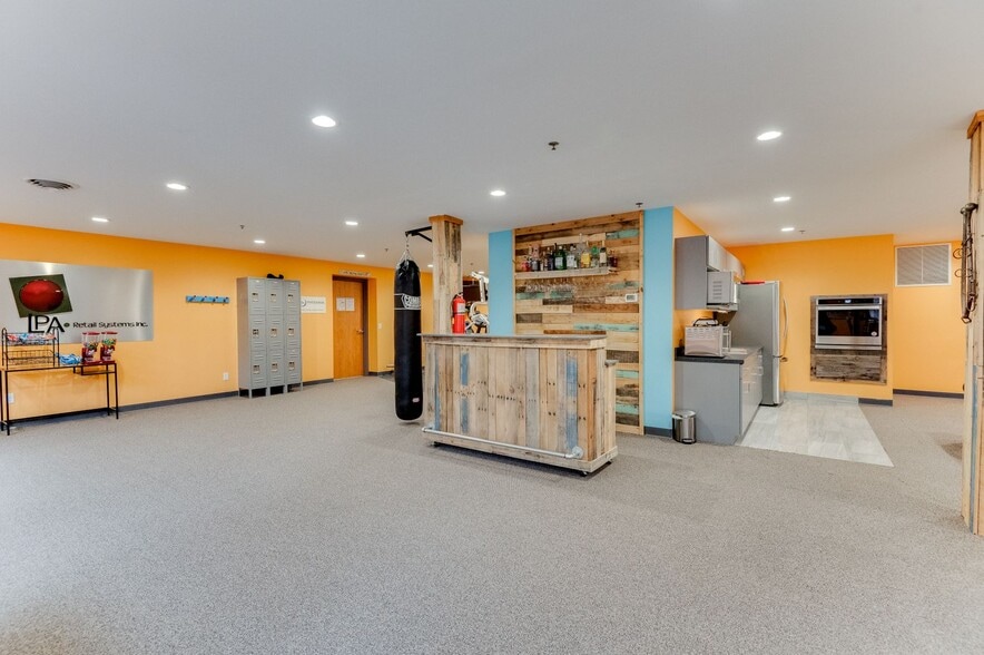 More Photos Of 11979 Cr-11, Burnsville Office For Sale