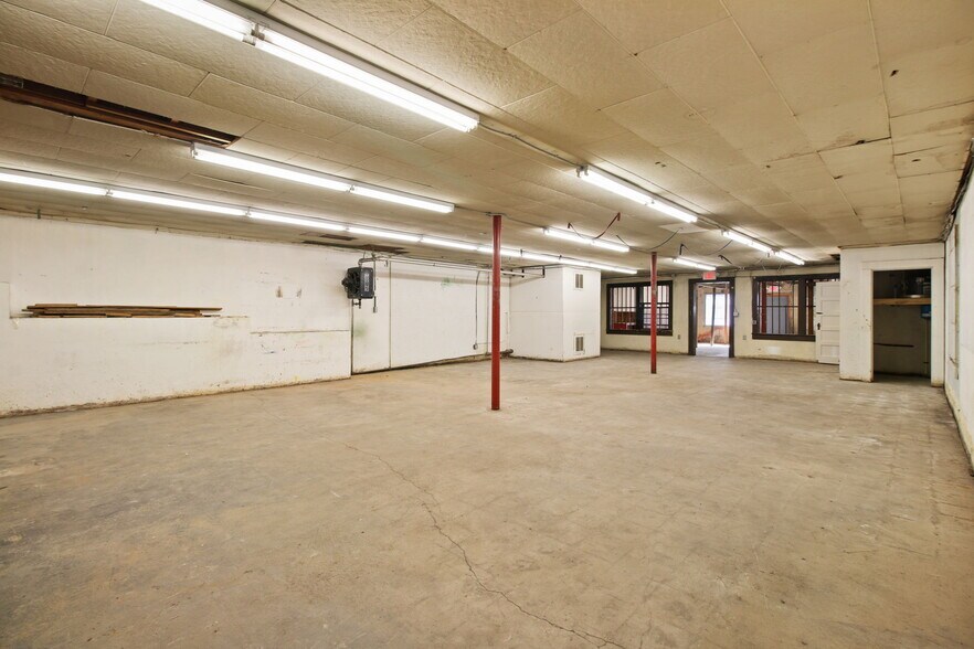 More Photos Of 713 W King St, Boone Storefront For Sale