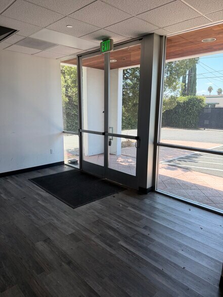 More Photos Of 13927 Saticoy St, Panorama City Movie Radio TVStudio For Lease