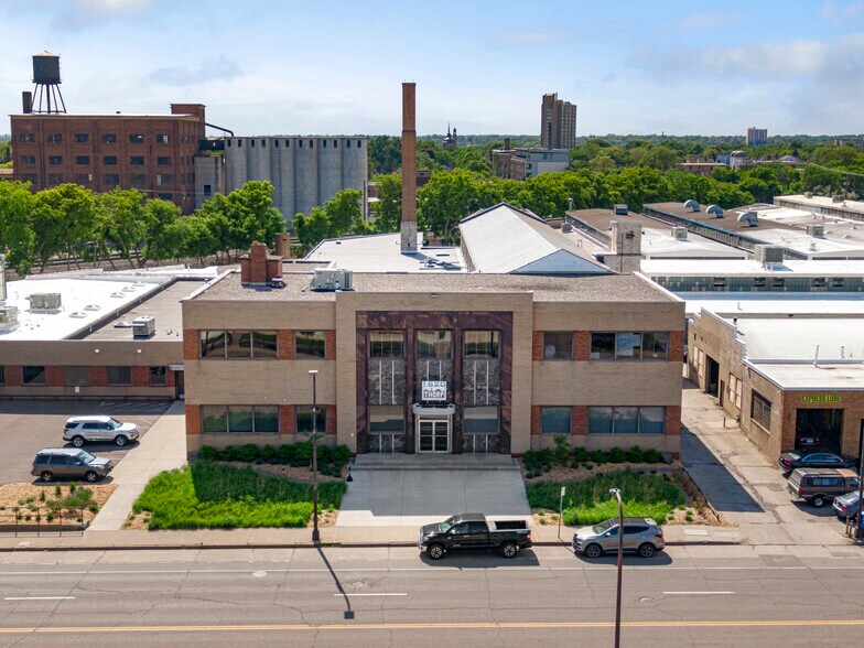More Photos Of 1618-1620 Central Ave NE, Minneapolis Warehouse For Lease