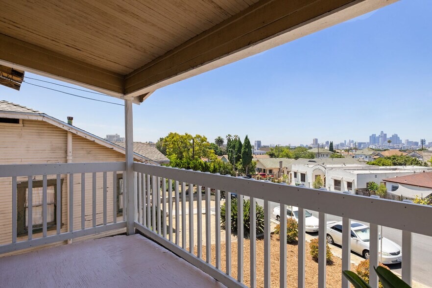 More Photos Of 3010 Minnesota St, Los Angeles Apartments For Sale