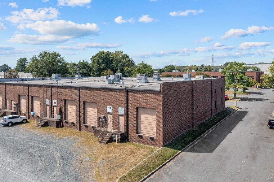 More Photos Of 350 Crompton St, Charlotte Industrial For Sale