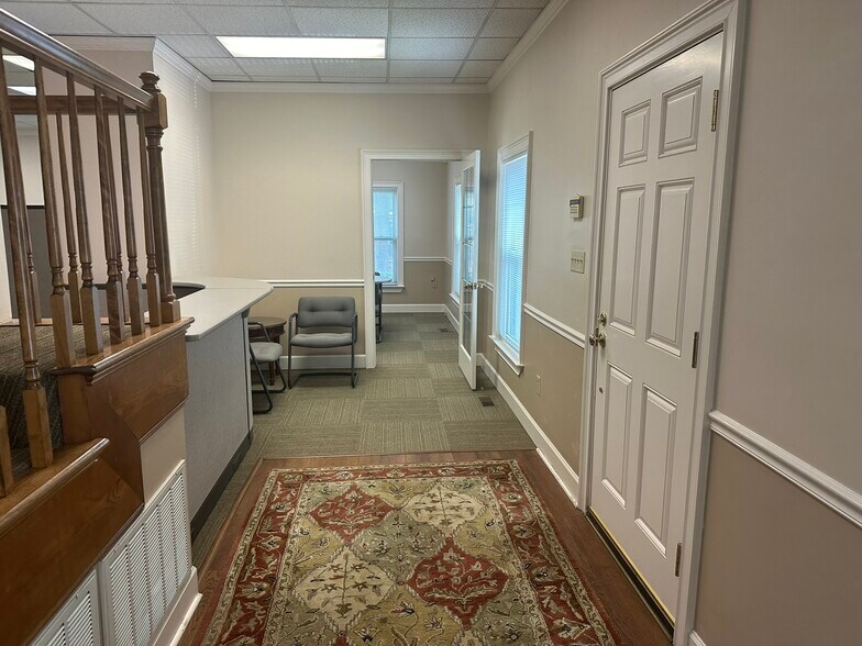 More Photos Of 2601 Commons Blvd, Augusta Office For Lease
