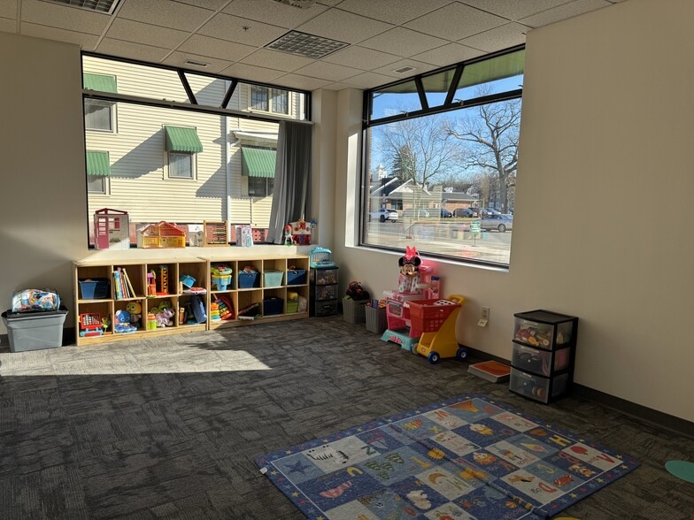 More Photos Of 34 Sumner Ave, Springfield Apartments For Sale