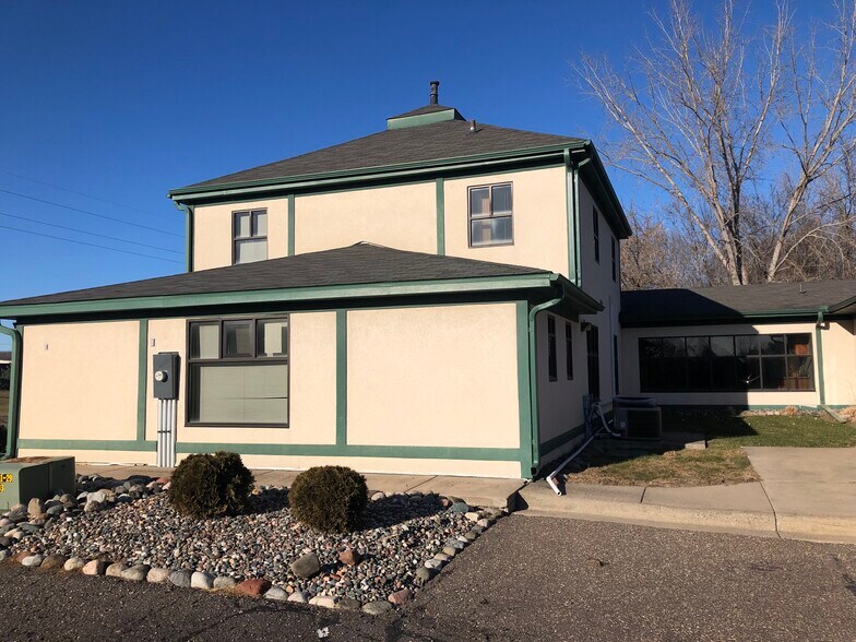 More Photos Of 14735 NE Highway 65 St, Andover Office For Sale