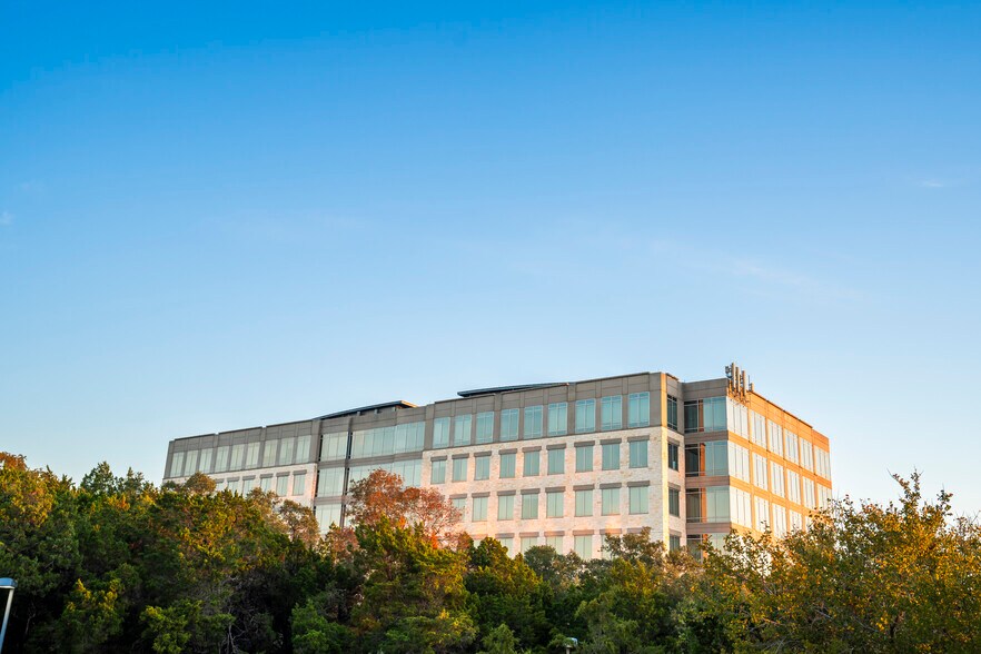 More Photos Of 2600 Via Fortuna, Austin Unknown For Lease