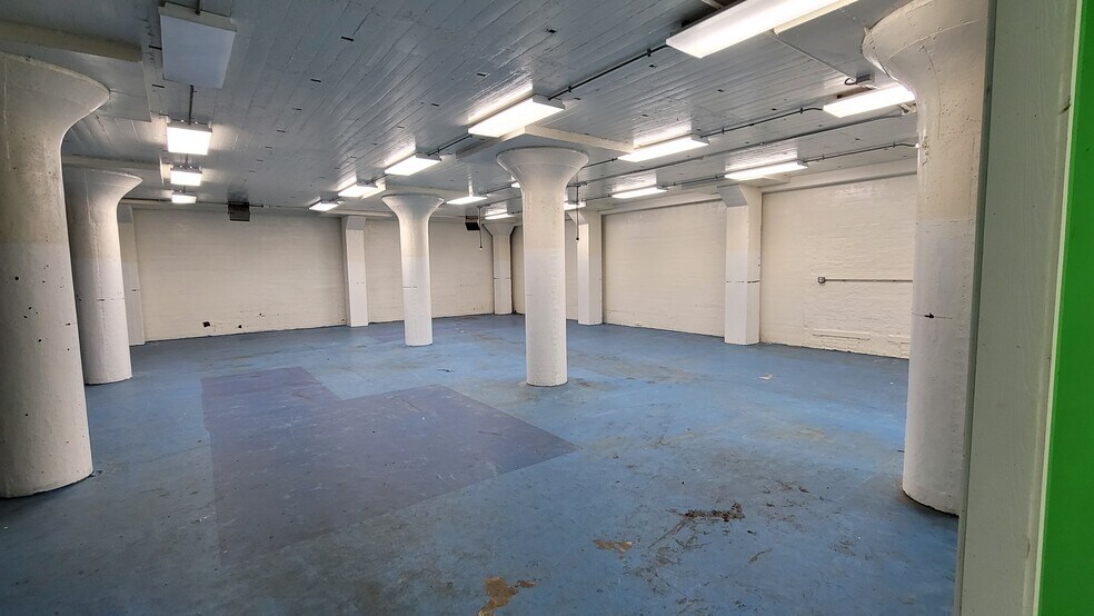 More Photos Of 35 High St, Poughkeepsie Warehouse For Lease