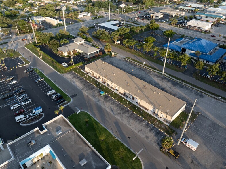 More Photos Of 1435 SE 8th Ter, Cape Coral Medical For Sale