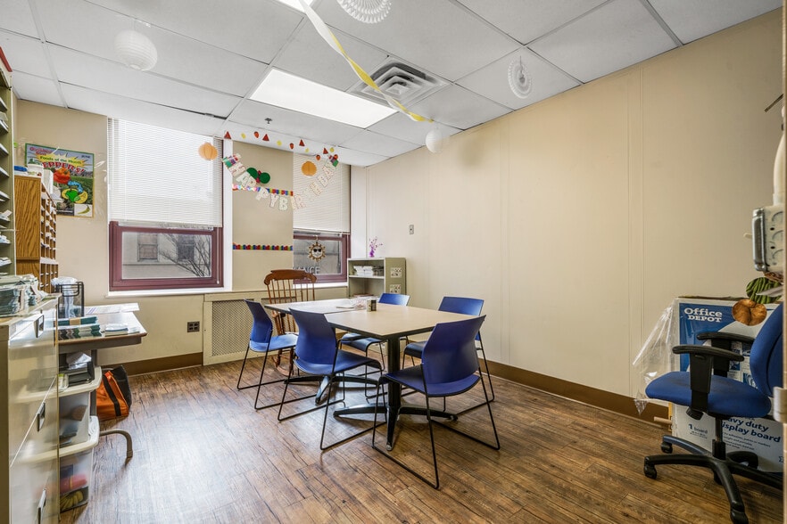 More Photos Of 313 State St, Perth Amboy Office Residential For Lease