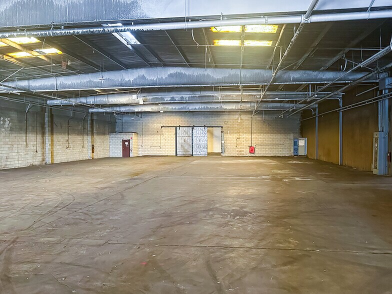 More Photos Of 4601 S Soto St, Vernon Warehouse For Lease