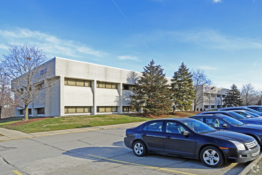 Primary Photo Of 1000 John R Rd, Troy Office For Lease