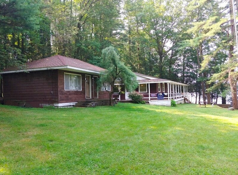 More Photos Of 238 Lakeview Drive Rd, Highland Lake Specialty For Sale