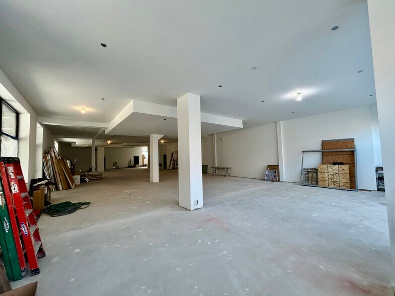 More Photos Of 1606 S Ashland Ave, Chicago Apartments For Lease