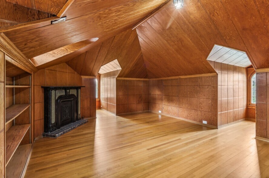 More Photos Of 7735 Mocking Bird Ln, San Antonio Lodge Meeting Hall For Sale