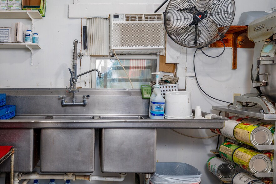 More Photos Of 215 E State St, Morocco Restaurant For Sale