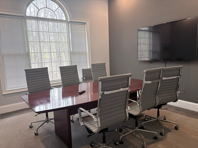 More Photos Of 11795 Northfall Ln, Alpharetta Office For Sale