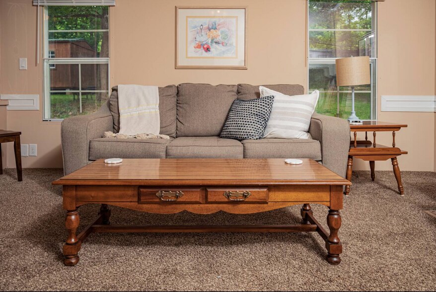 More Photos Of 84-86 Benson Rd, Travelers Rest Specialty For Sale