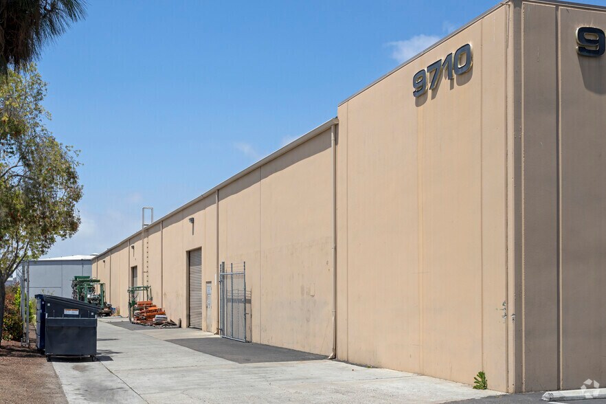 More Photos Of 9710-9712 Distribution Ave, San Diego Distribution For Lease