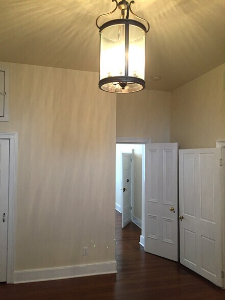 More Photos Of 139-141 S Loudoun St, Winchester Apartments For Sale