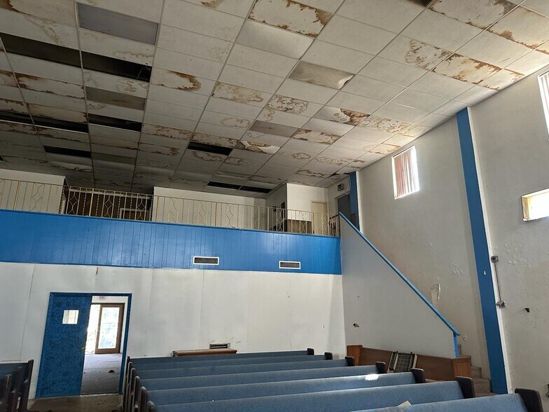 More Photos Of 2741 NW 49th St, Miami Lodge Meeting Hall For Sale