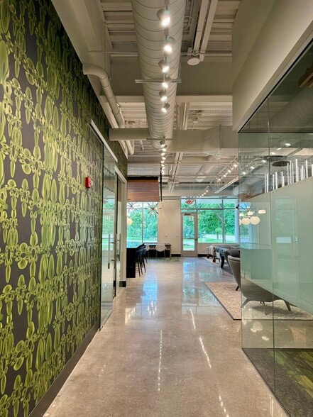 More Photos Of 1515 Central Pky, Eagan Medical For Lease