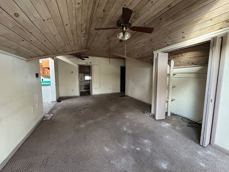 More Photos Of 563 James Monroe Ave, Monroeton Apartments For Sale