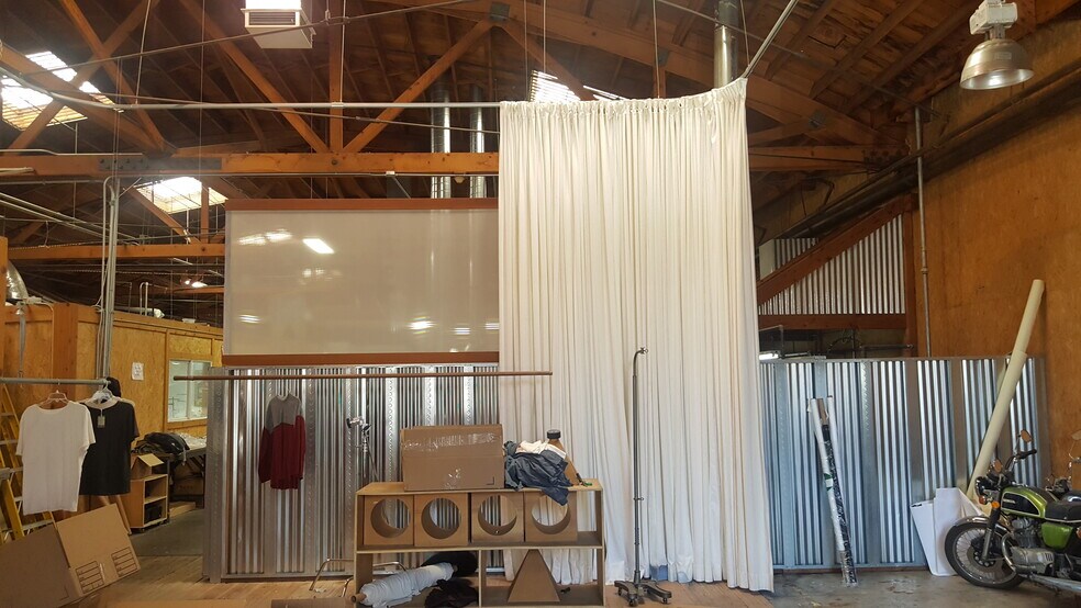 More Photos Of 1907-1919 E 7th Pl, Los Angeles Warehouse For Lease
