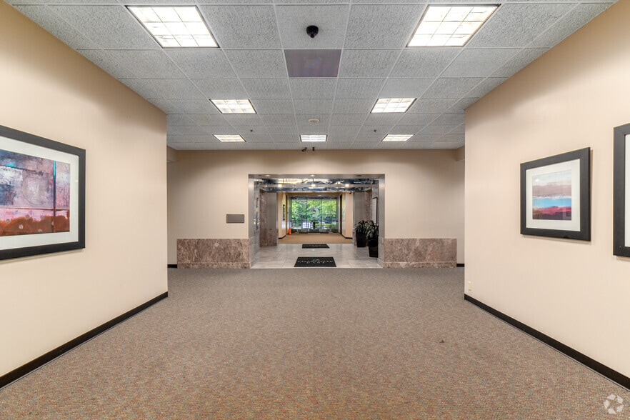 More Photos Of 5855 Executive Center Dr, Charlotte Unknown For Lease