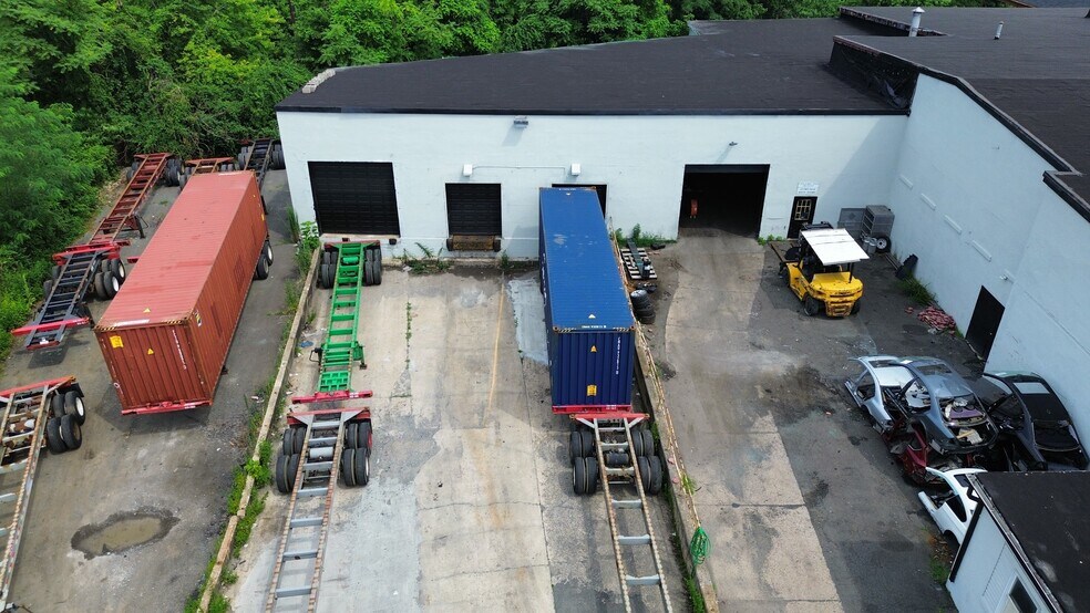 More Photos Of 3 Cass St, Keyport Warehouse For Lease
