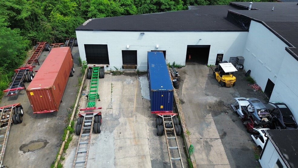 More Photos Of 3 Cass St, Keyport Warehouse For Lease