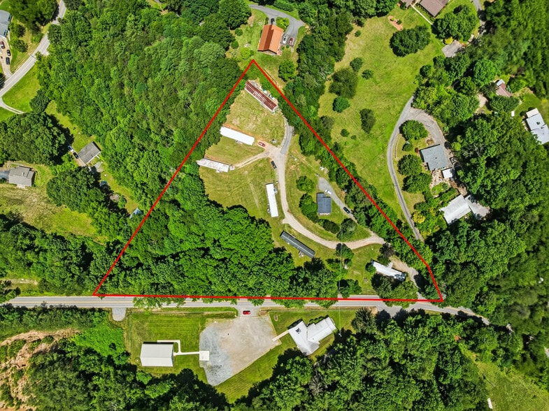 More Photos Of 61 State St, Asheville Manufactured Housing Mobile Home Park For Sale